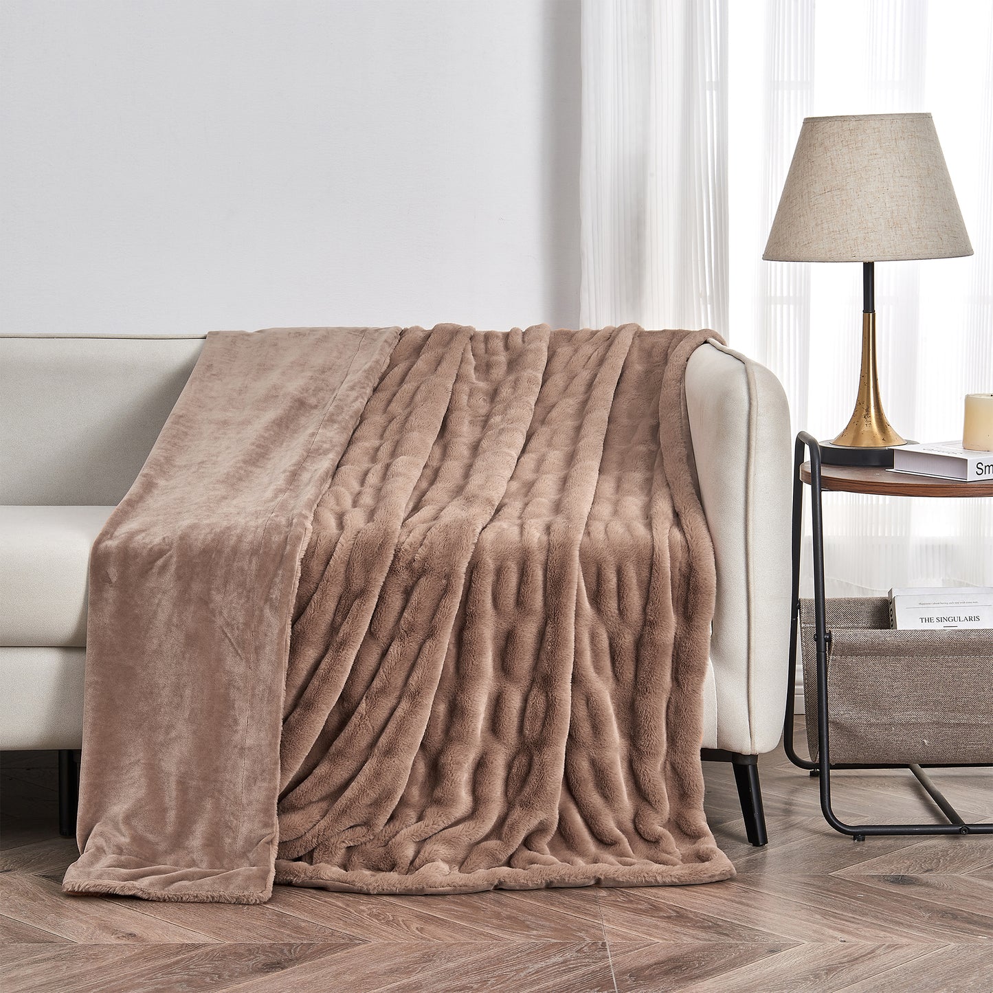 Ruched Faux Fur Throw Blanket - Alondra Collection