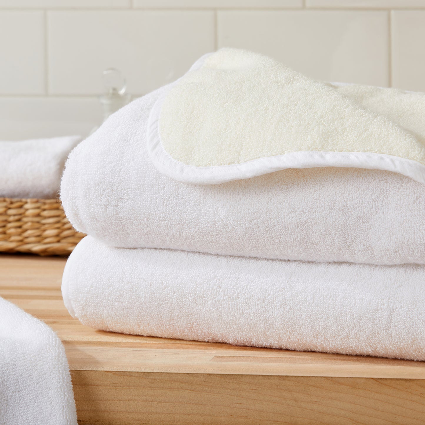 4 Pack Two-Toned Hand Towel - Vanessa Collection