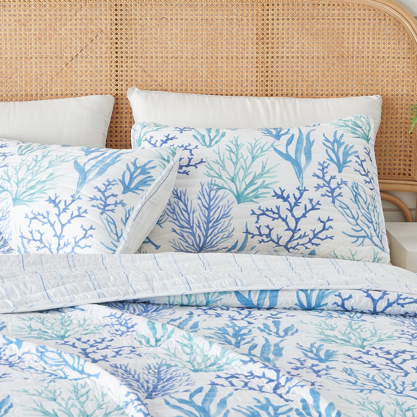 Blue Coral Quilt - Amelia Island