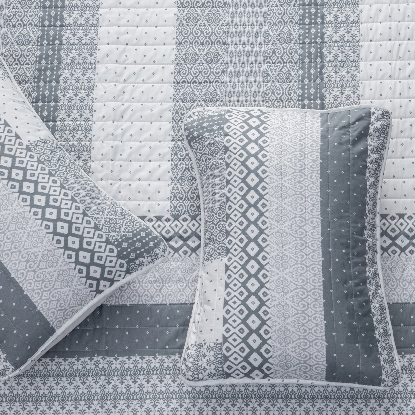 3-Piece Stripe Quilt - Dorothea Collection