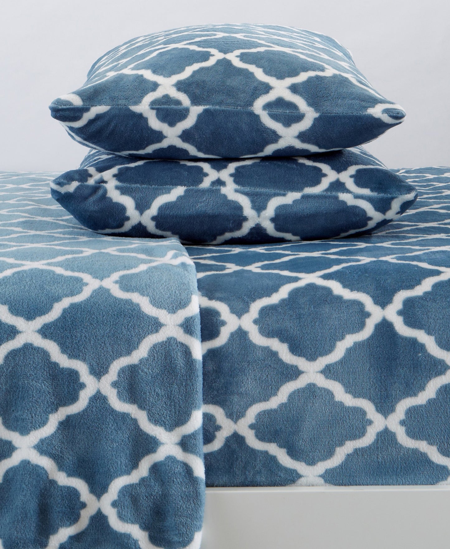 4-Piece Printed Plush Sheet - Velvet Luxe-Lattice Collection