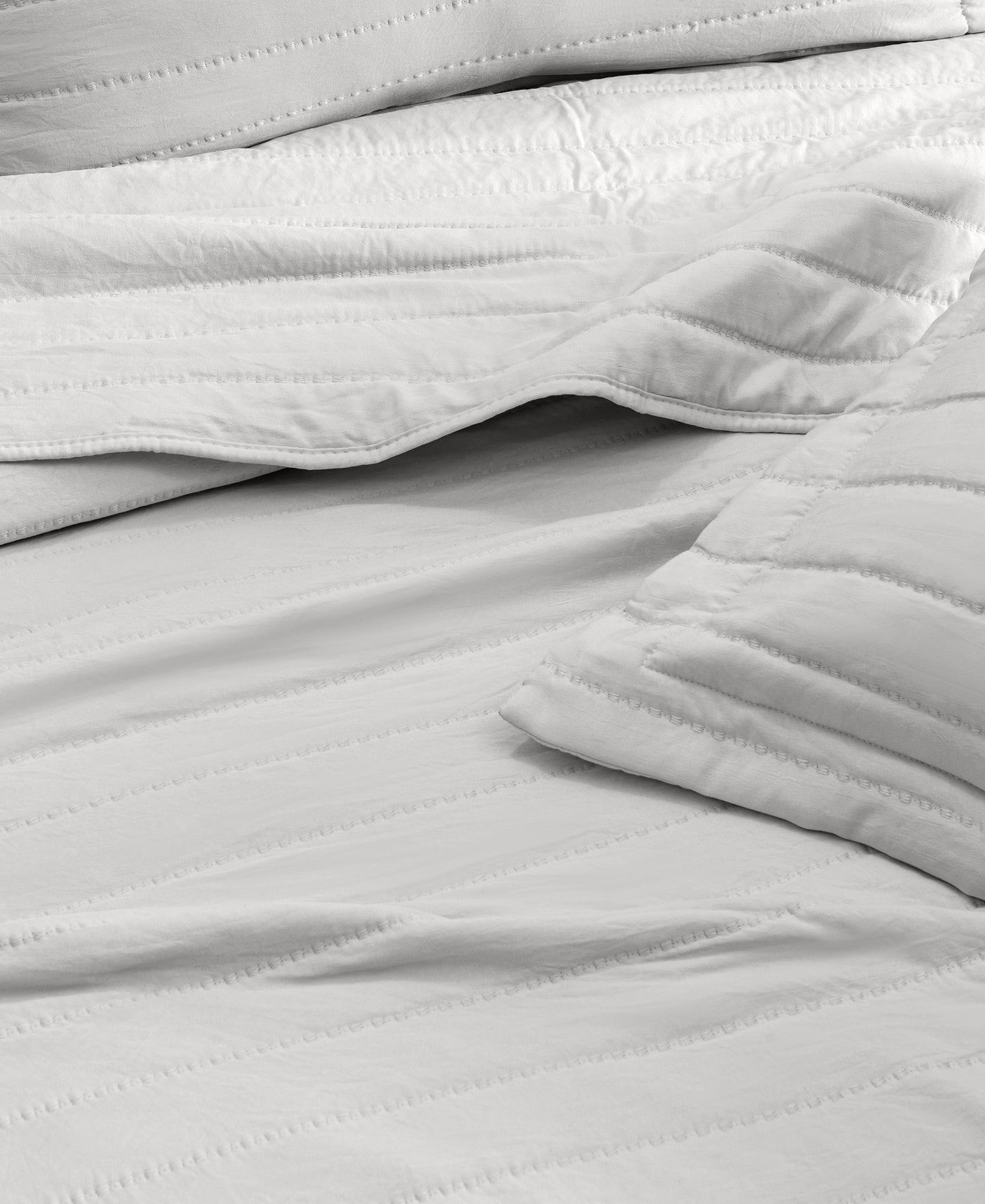 3-Piece Solid Striped Quilt - Virginia Collection