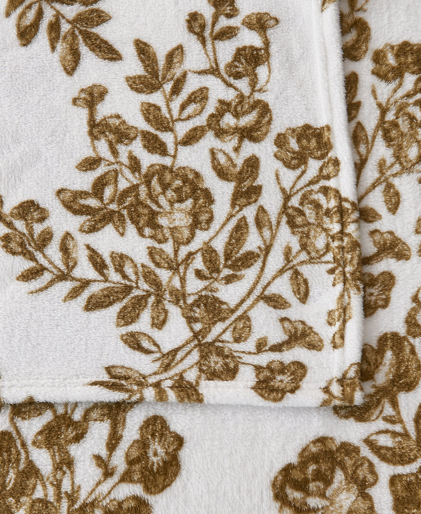4-Piece Winter Printed Plush Sheet - Velvet Luxe Collection