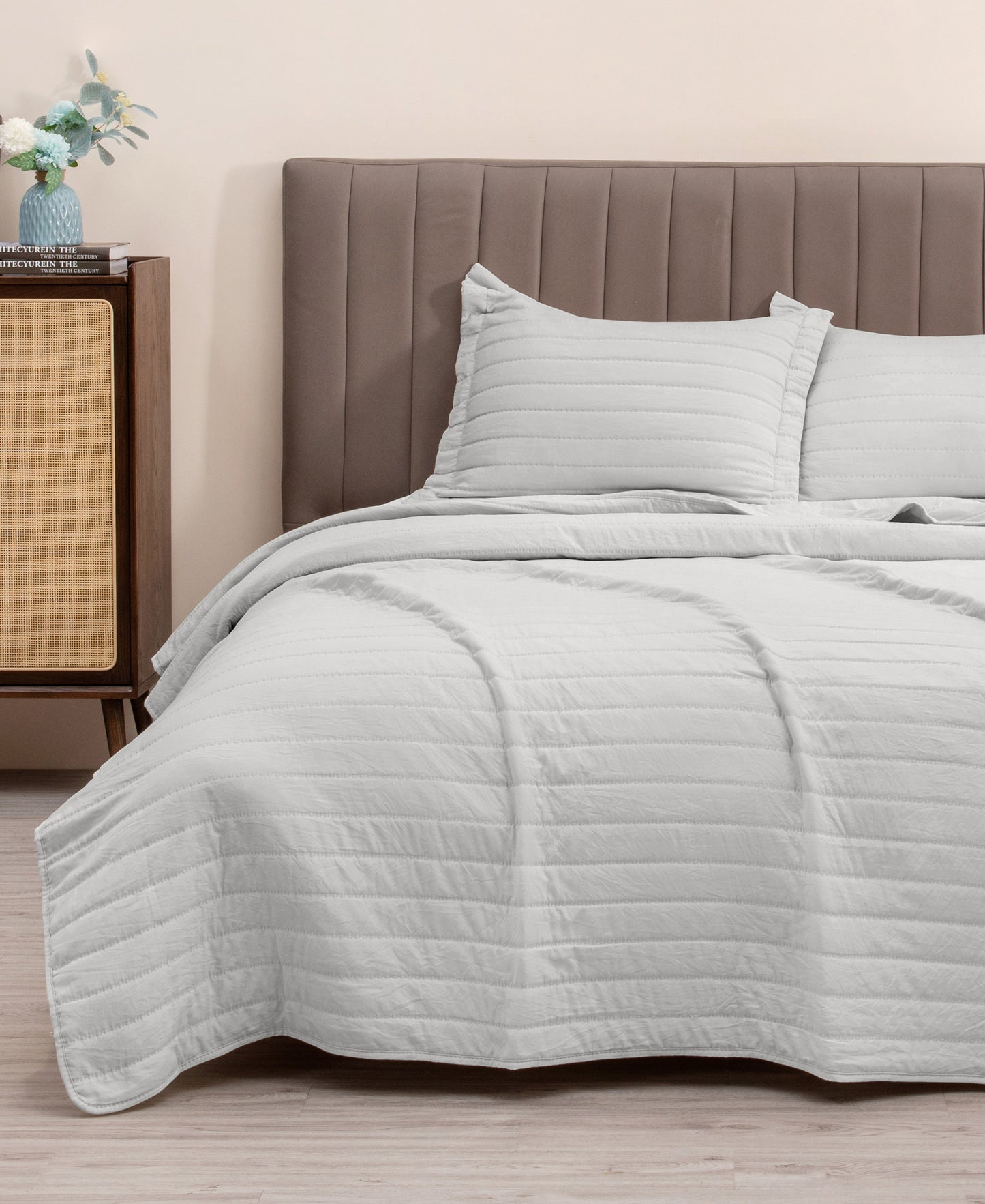 3-Piece Solid Striped Quilt - Virginia Collection