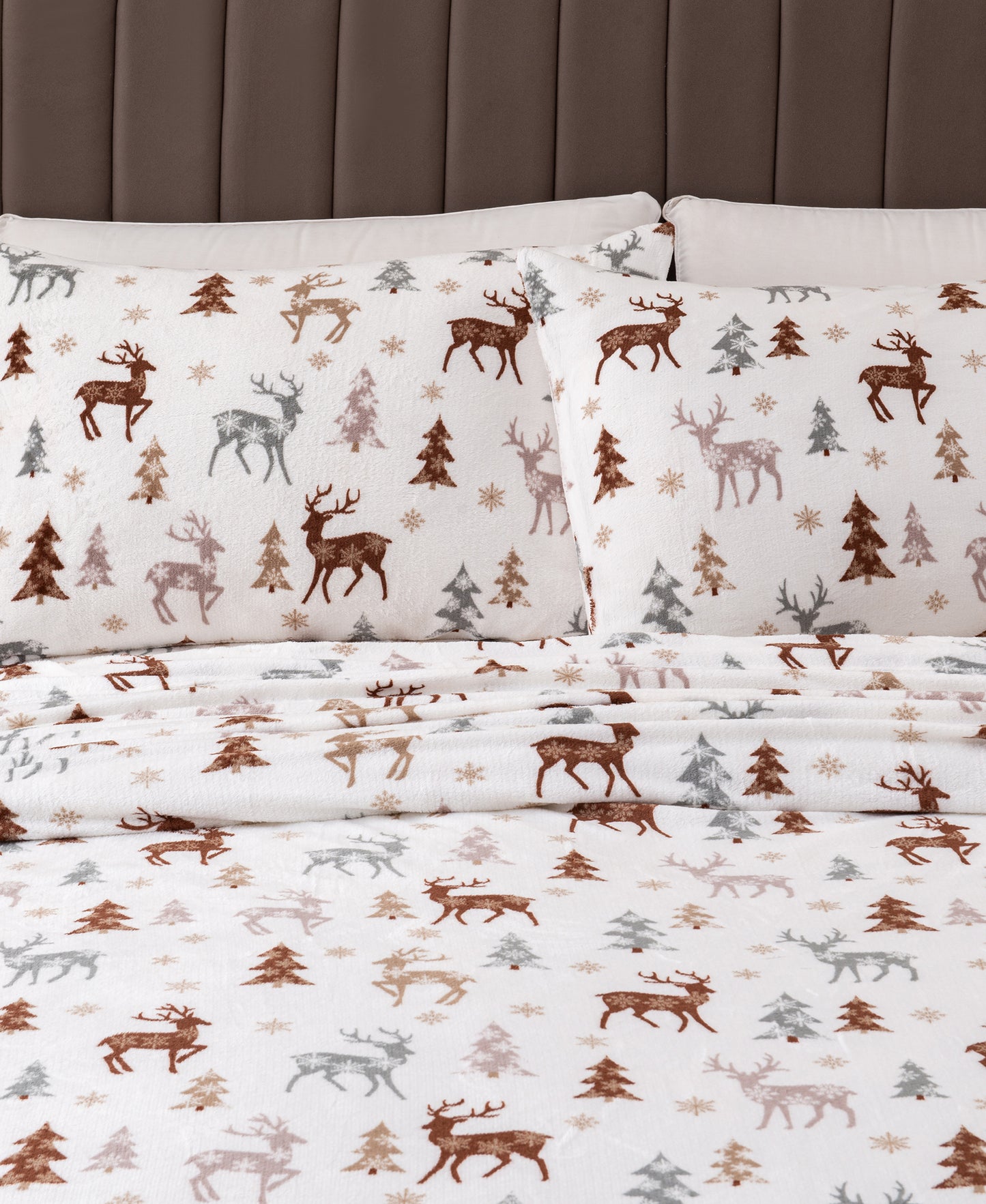 4-Piece Winter Printed Plush Sheet - Velvet Luxe Collection