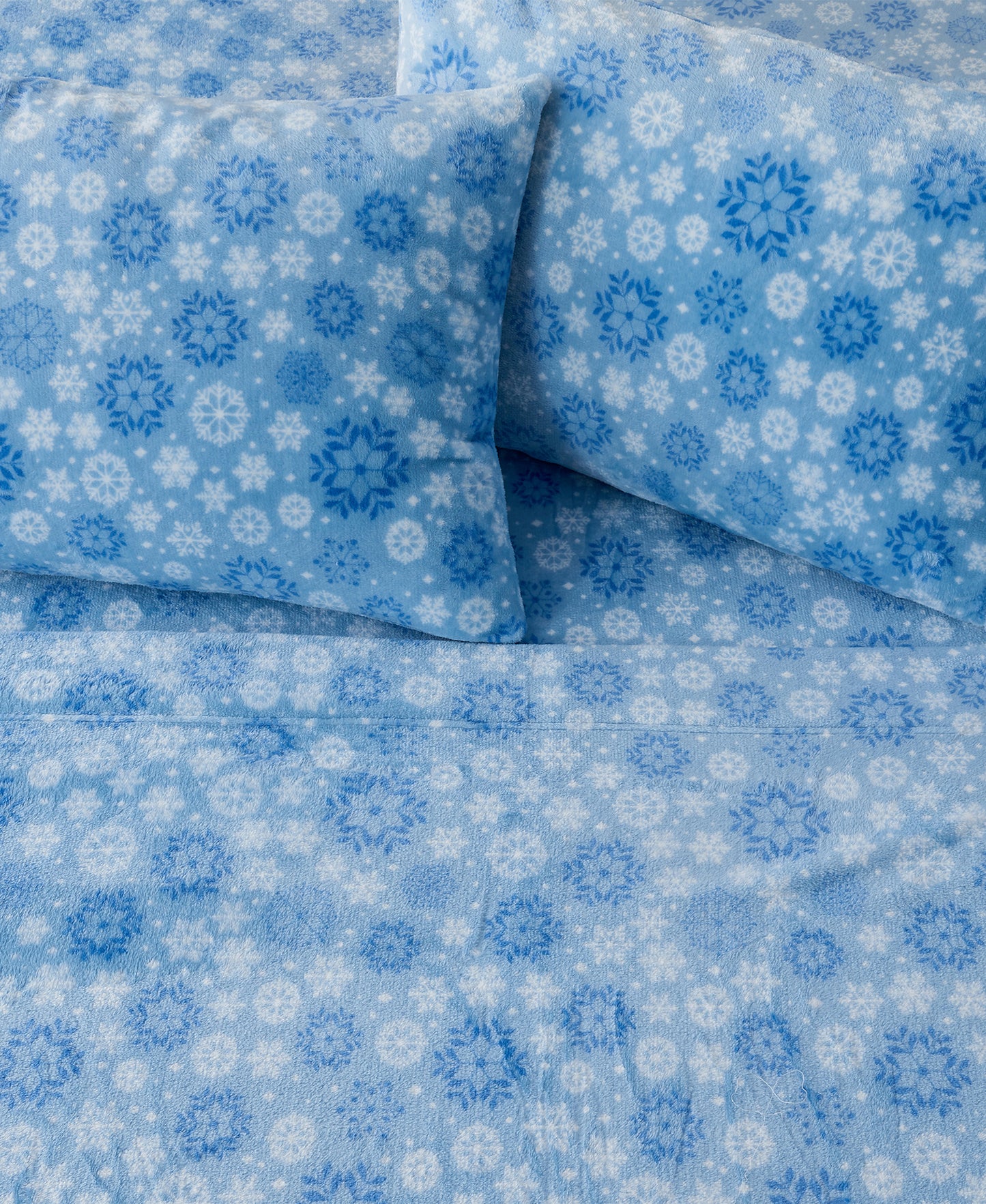 4-Piece Winter Printed Plush Sheet - Velvet Luxe Collection