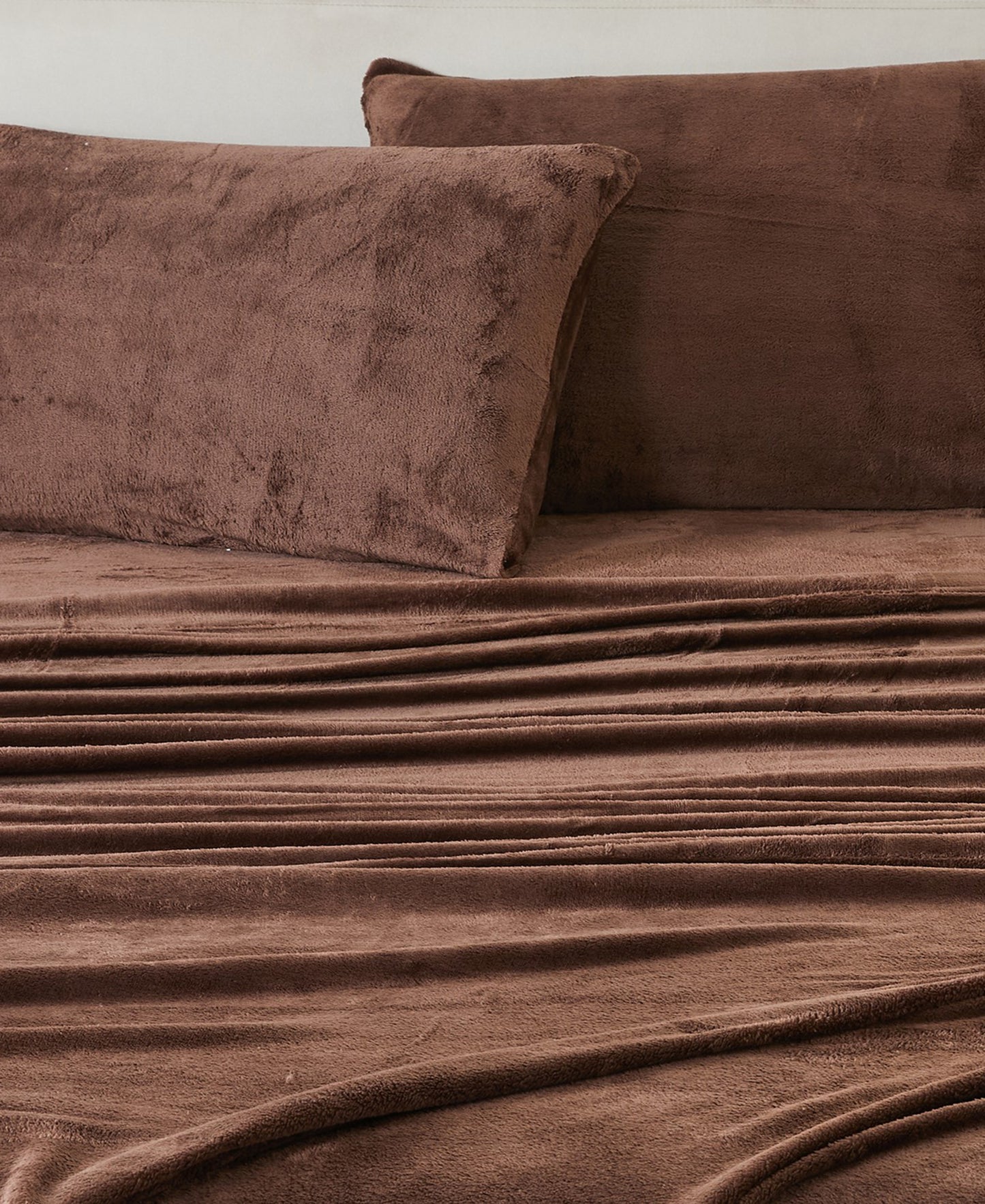 4-Piece Solid Plush Sheet - Velvet Luxe Collection