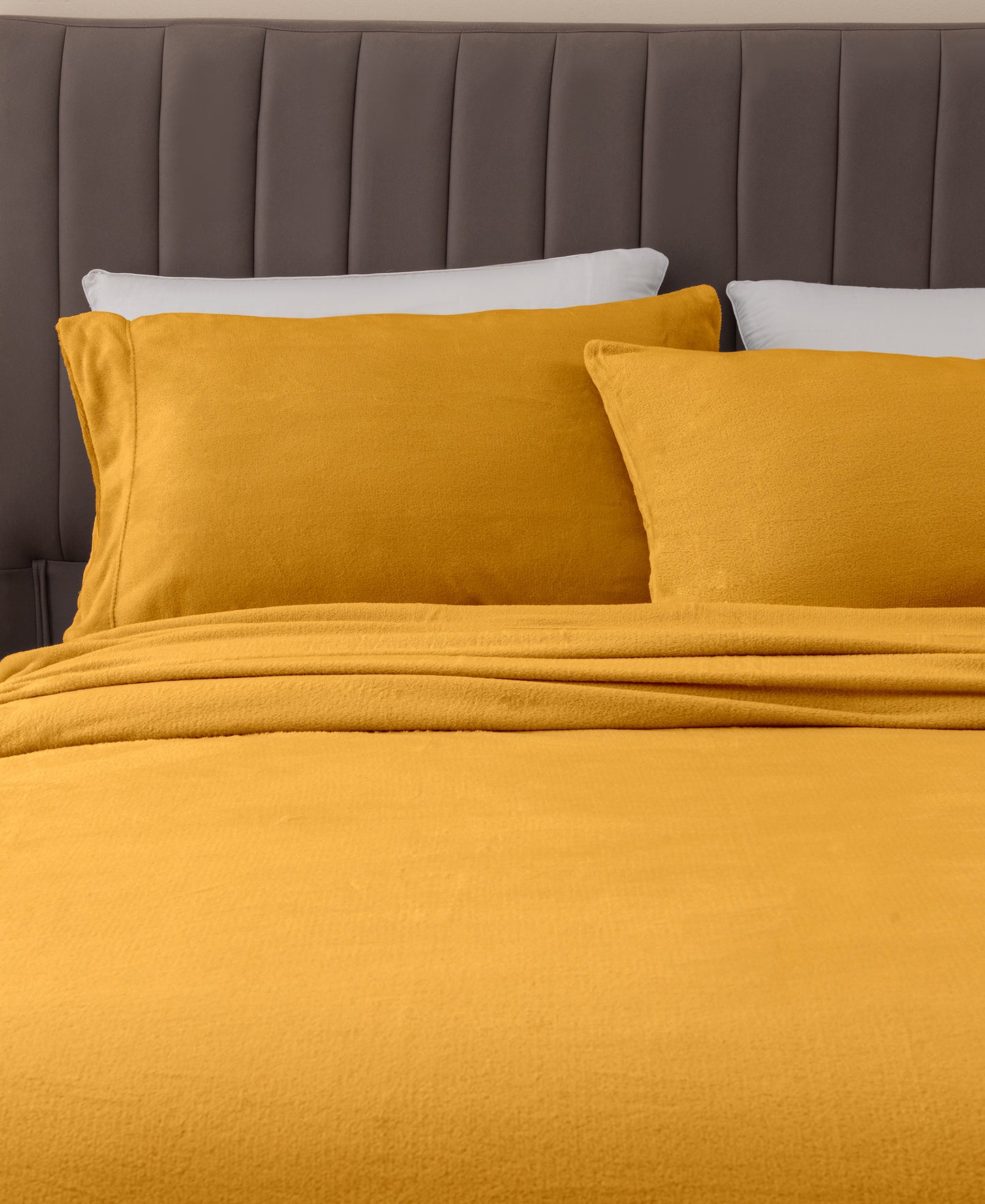 4-Piece Solid Plush Sheet - Velvet Luxe Collection
