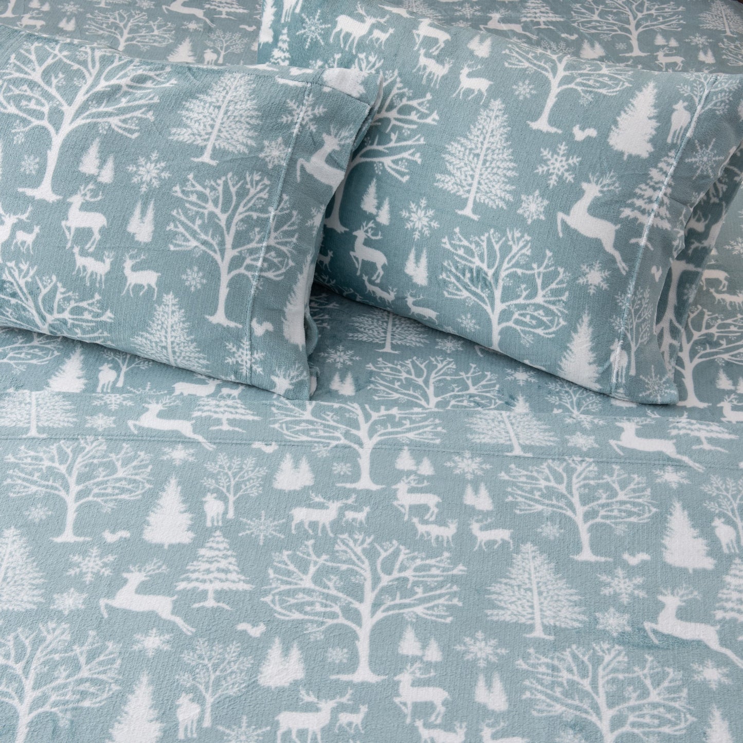 4-Piece Winter Printed Plush Sheet - Velvet Luxe Collection