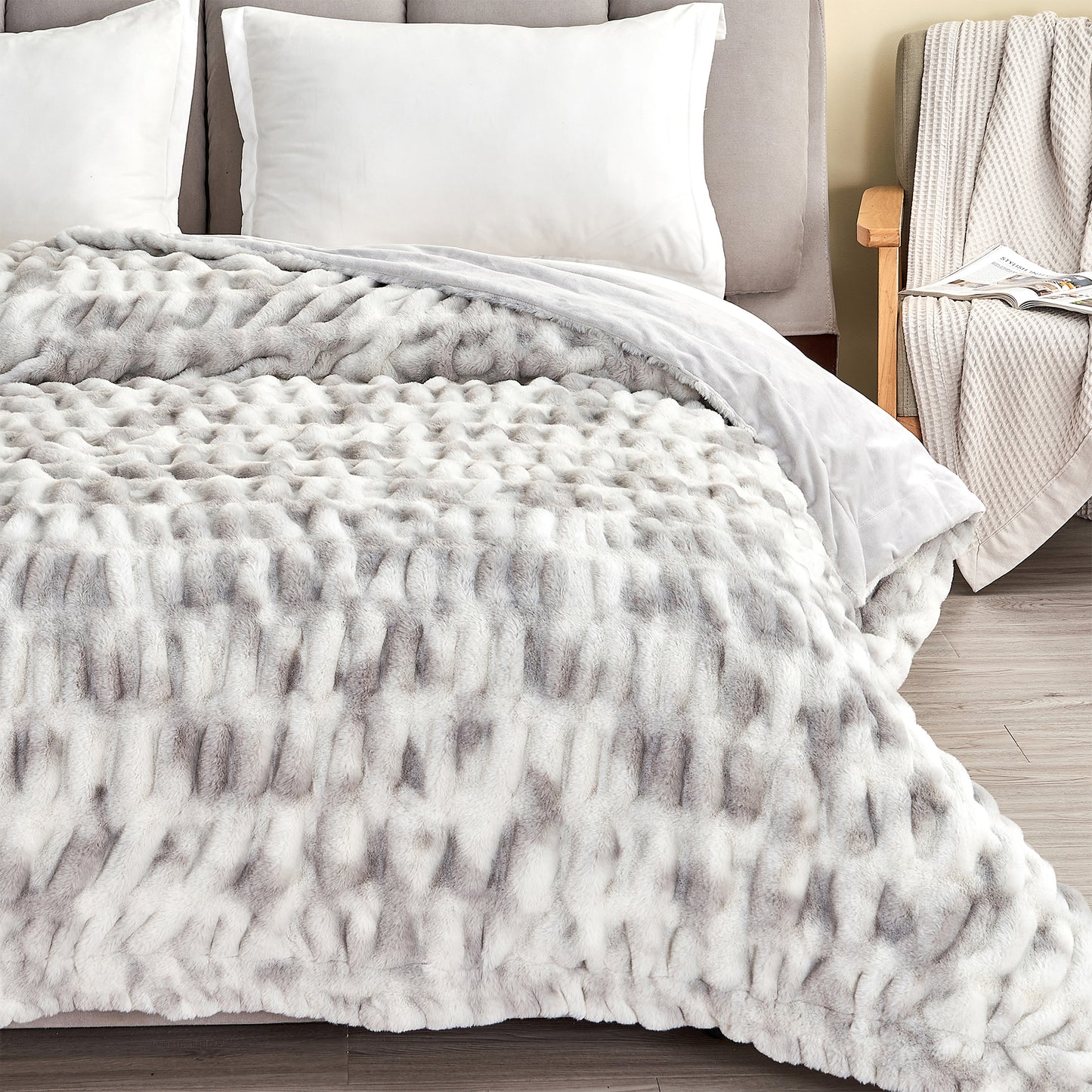 Ruched Faux Fur Throw Blanket - Alondra Collection