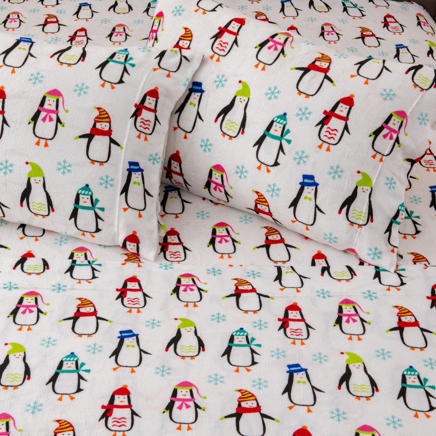4-Piece Winter Printed Plush Sheet - Velvet Luxe Collection
