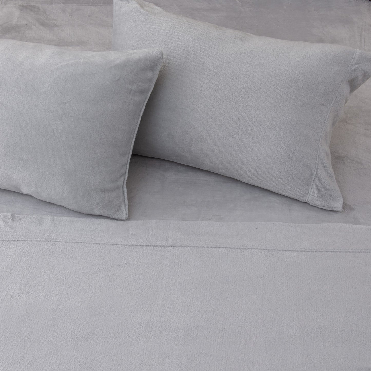 4-Piece Solid Plush Sheet - Velvet Luxe Collection