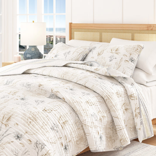 Coral Sea Maze Coastal Quilt Set - Newcomb Collection