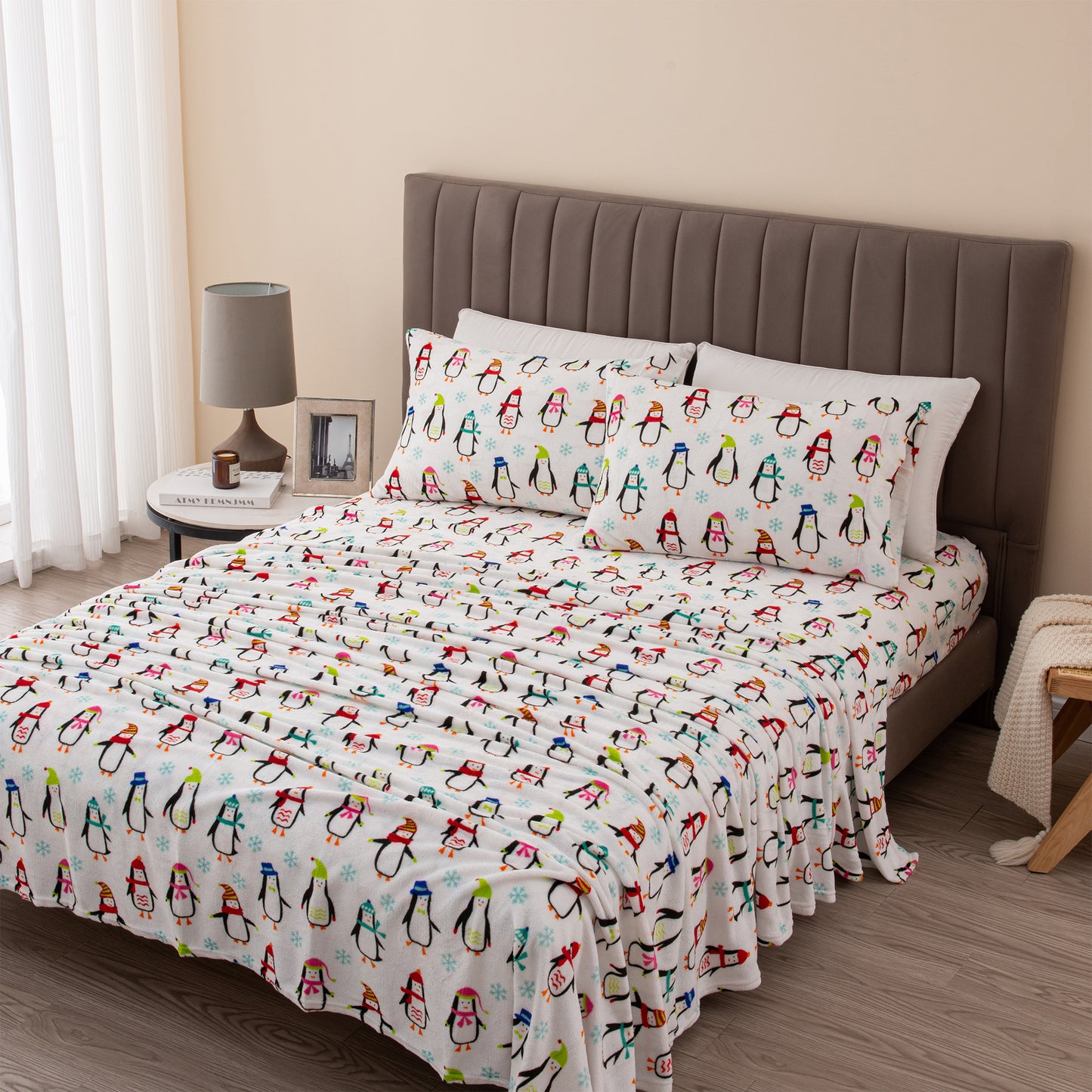 4-Piece Winter Printed Plush Sheet - Velvet Luxe Collection
