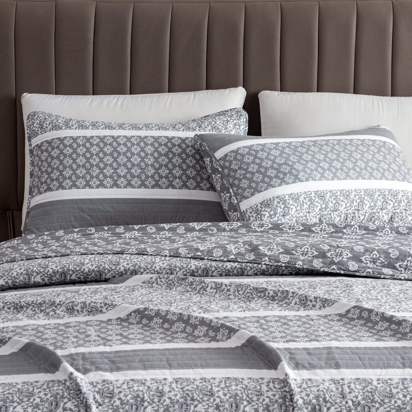 3-Piece Stripe Quilt - Kadi Collection