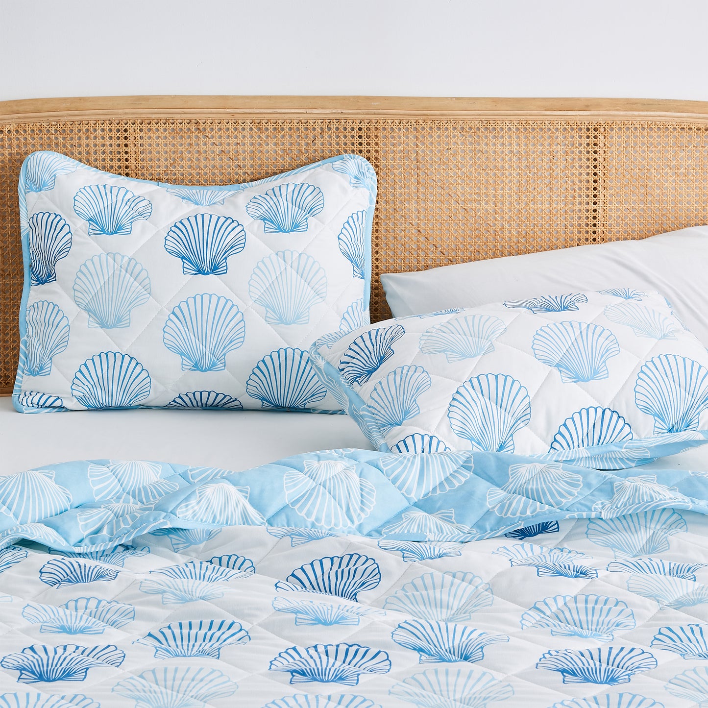 Coastal Blue Seashell Quilt Set - Cersi Collection