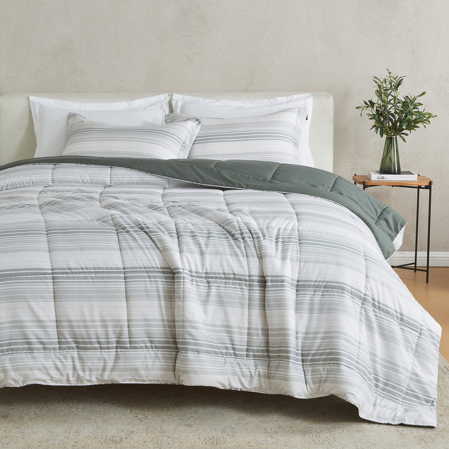 Microfiber Comforter Set with Shams