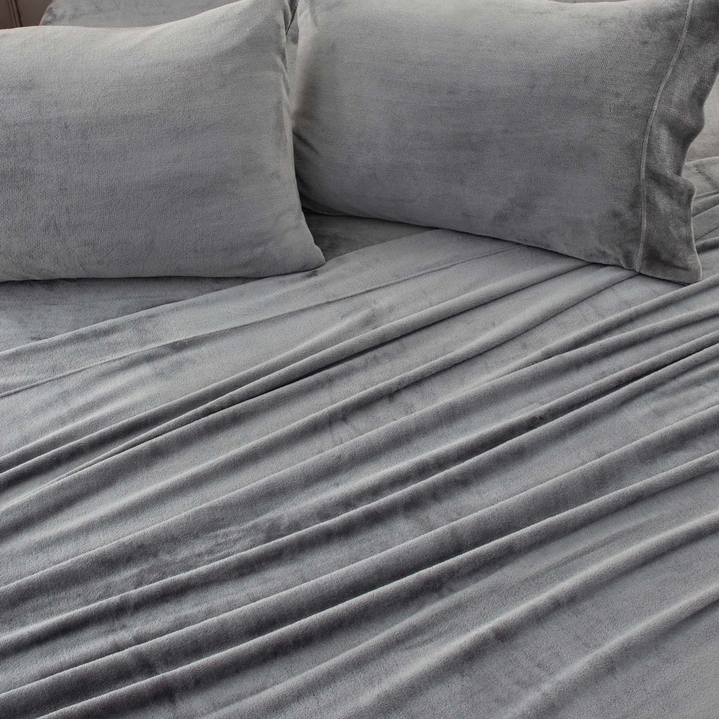4-Piece Solid Plush Sheet - Velvet Luxe Collection