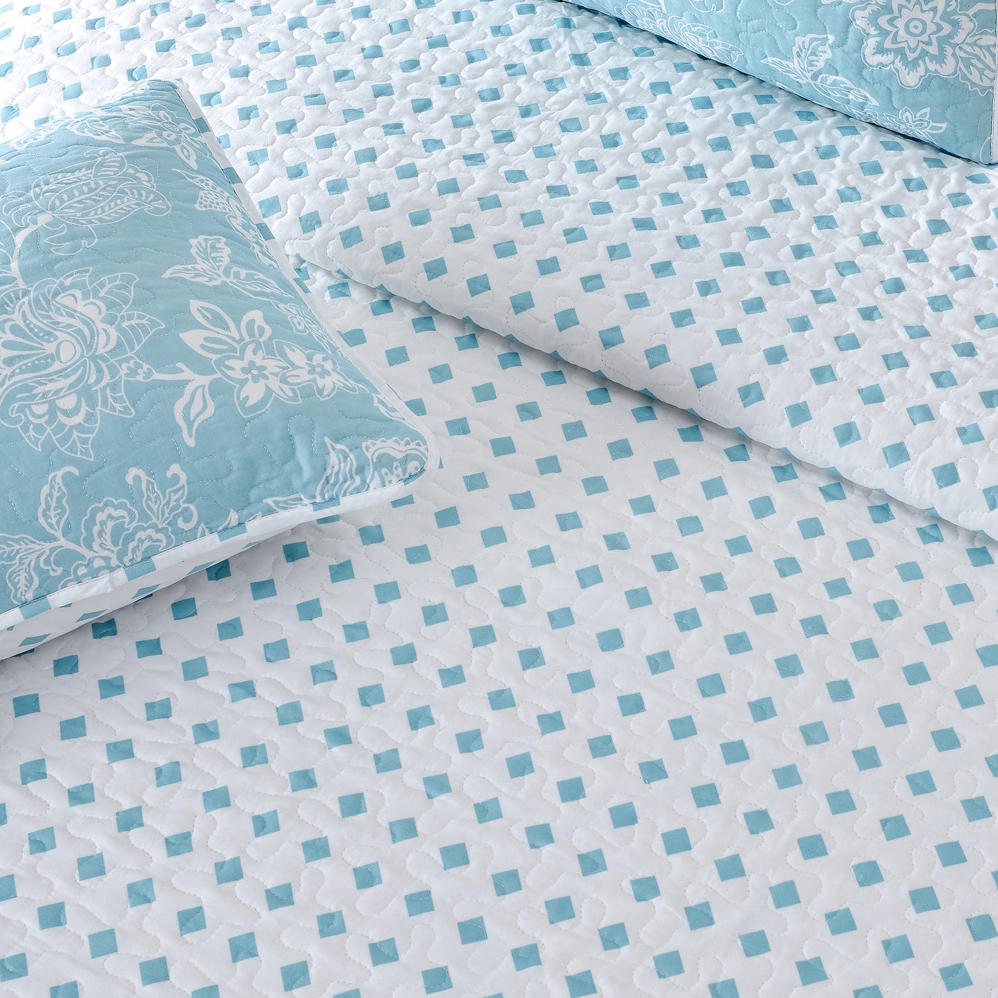 3-Piece Floral Quilt - Emma Collection