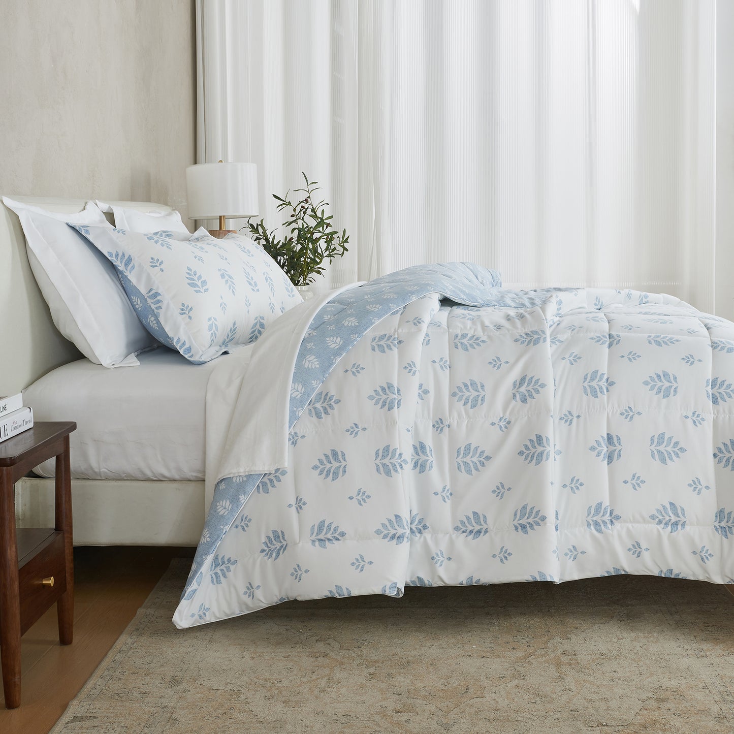 Reversible Christmas Comforter and Sham Set - Holiday / Lodge Odette Collection