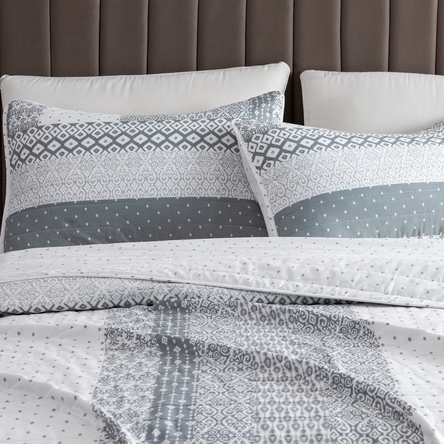 3-Piece Stripe Quilt - Dorothea Collection