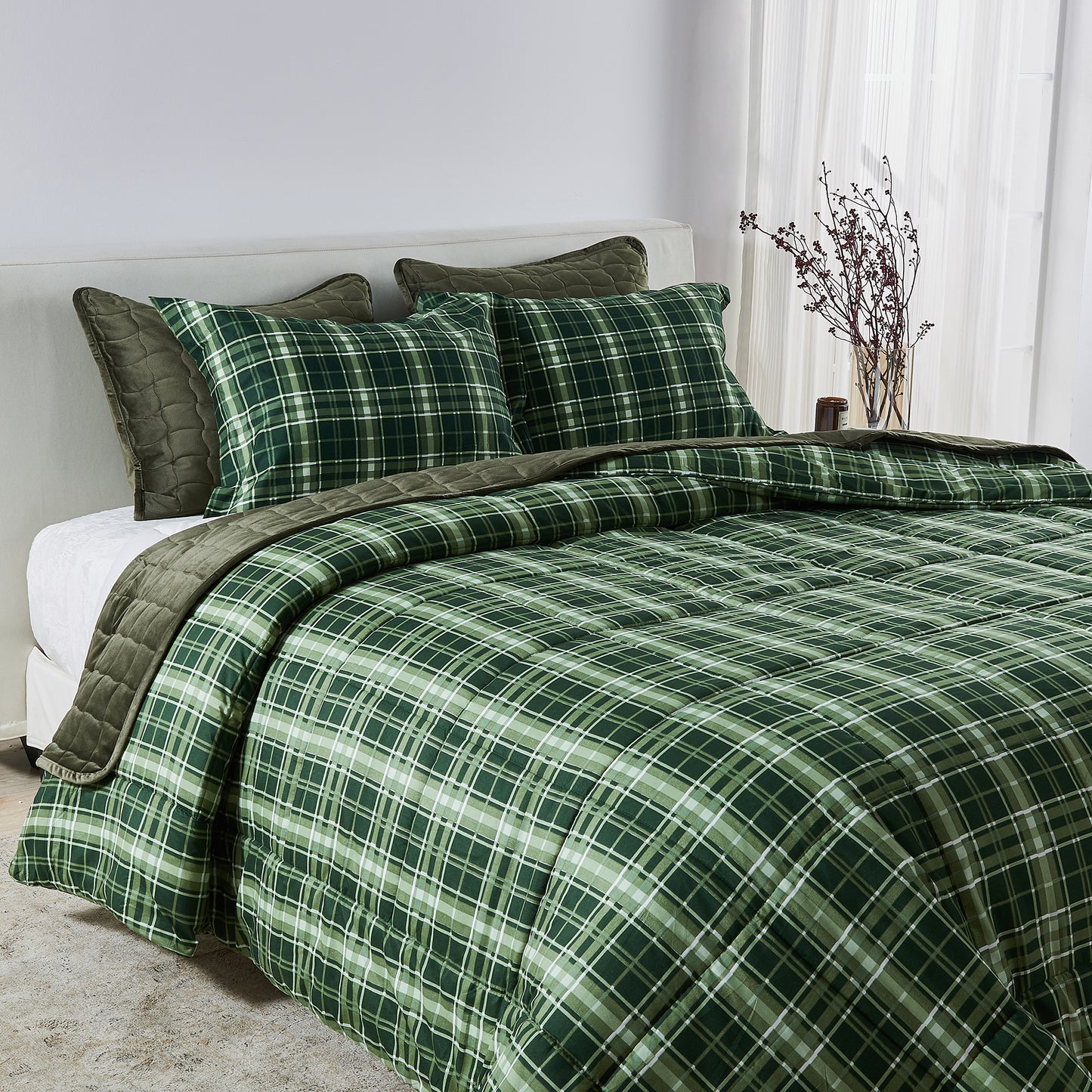 Reversible Christmas Comforter and Sham Set - Holiday / Lodge Odette Collection