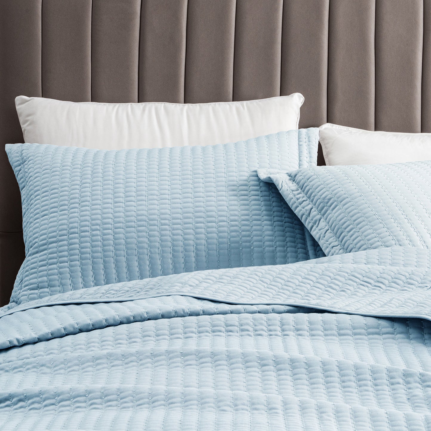 3-Piece Solid Quilt - Alicia Collection