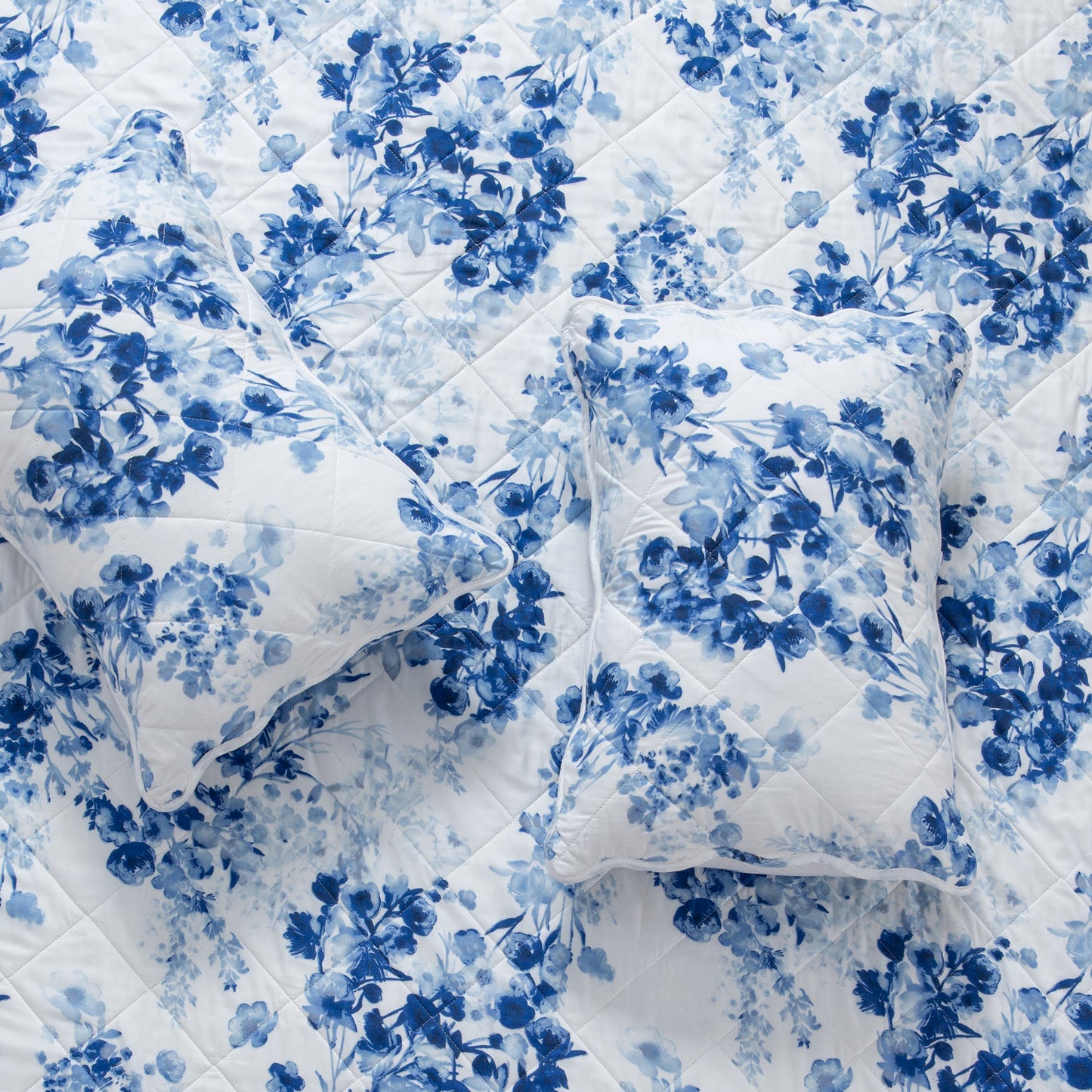 Watercolor Leaves 3 Piece Quilt Set - Jacqueline Collection