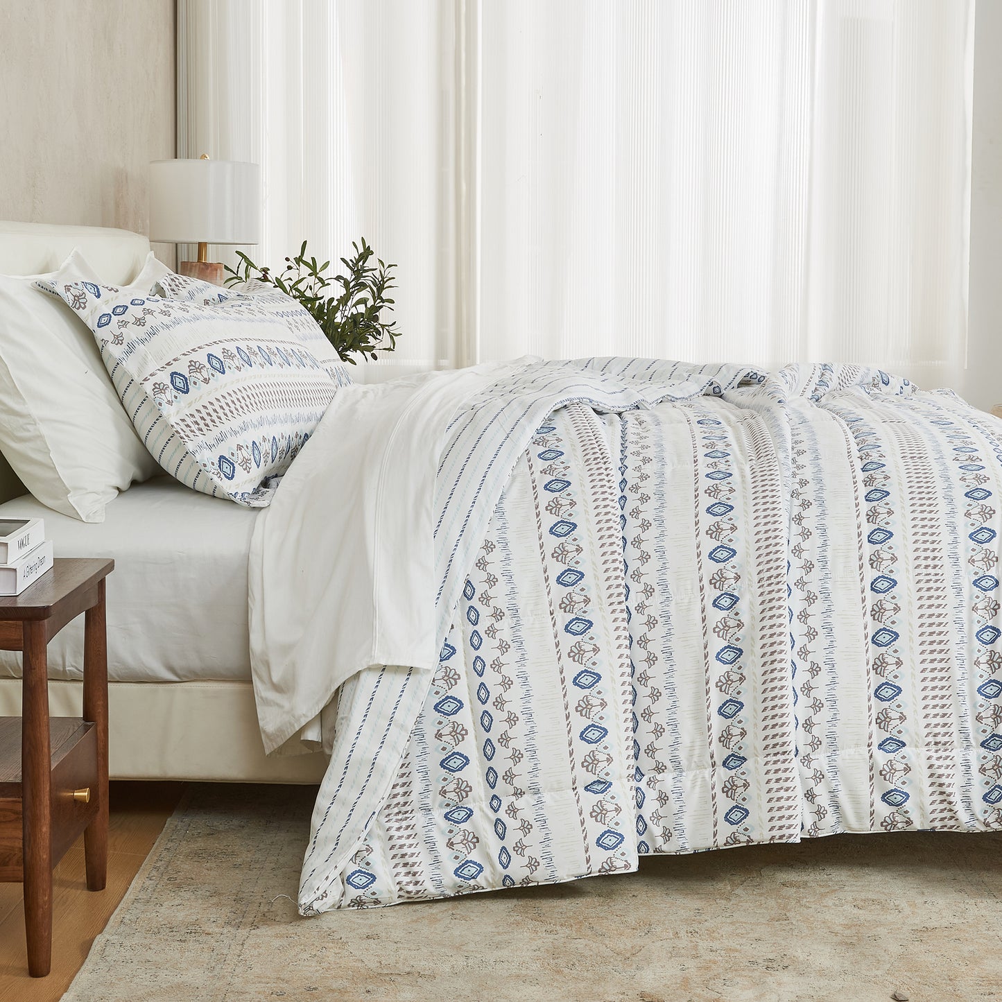 Reversible Christmas Comforter and Sham Set - Holiday / Lodge Odette Collection
