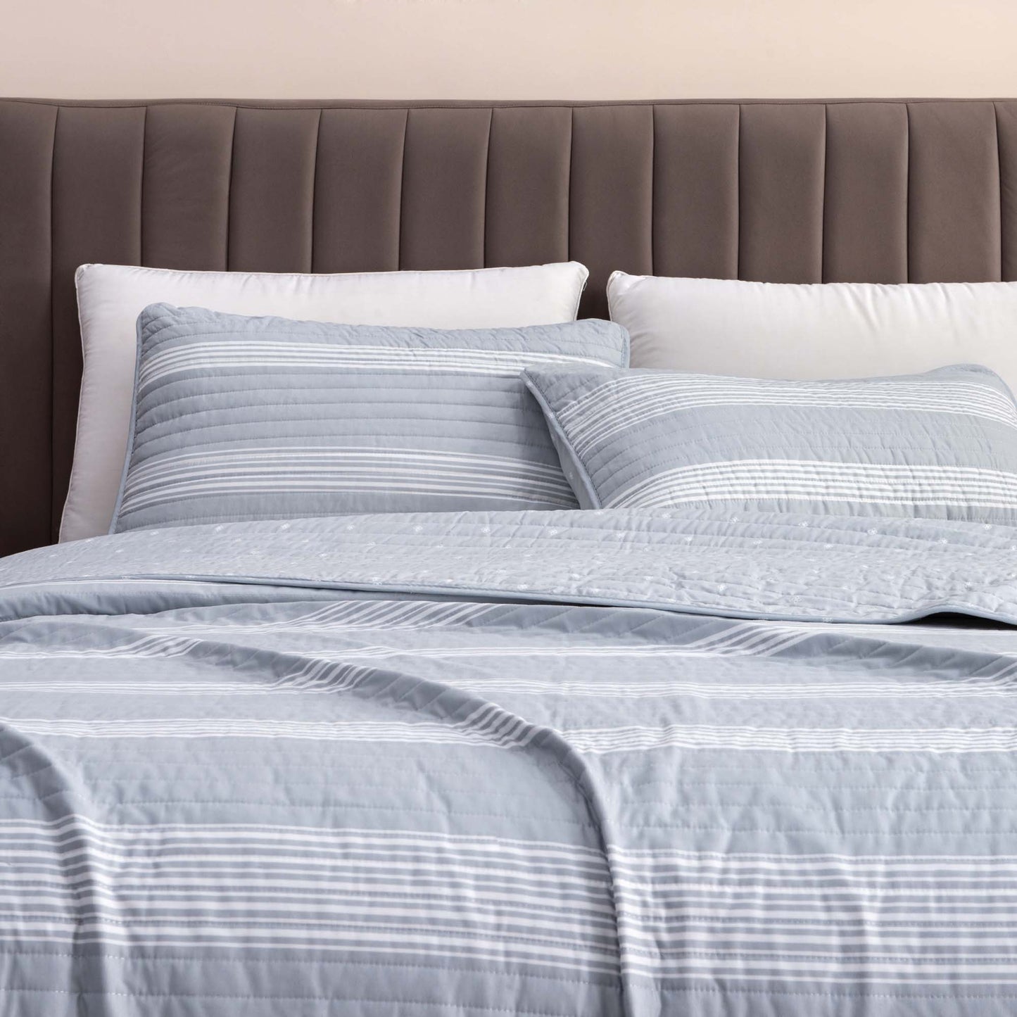 3-Piece Stripe Quilt - Madelina Collection