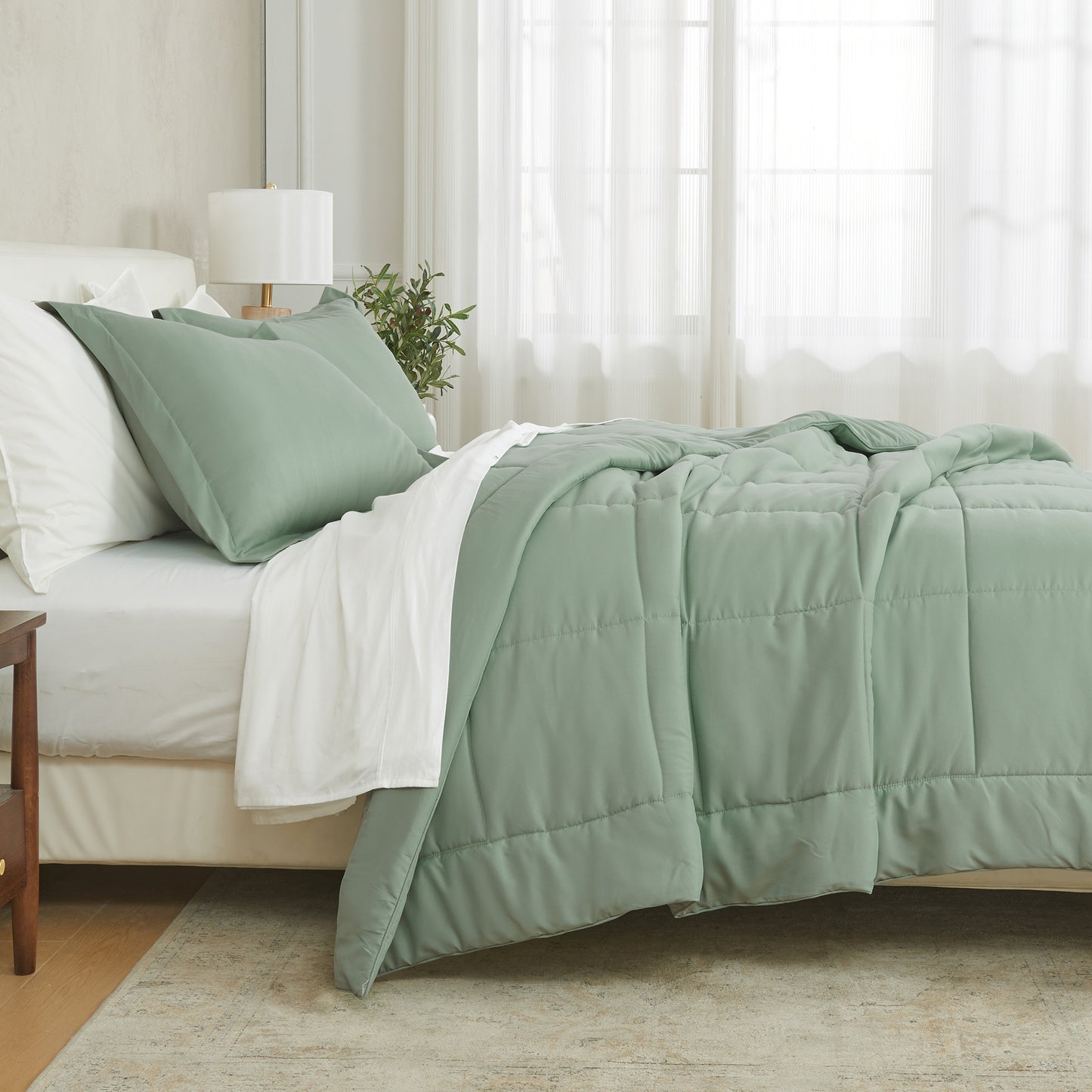 Reversible Christmas Comforter and Sham Set - Holiday / Lodge Odette Collection