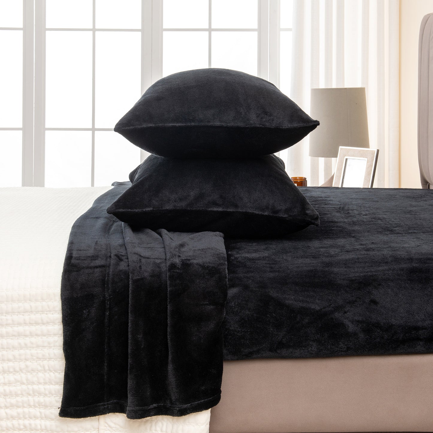 4-Piece Solid Plush Sheet - Velvet Luxe Collection