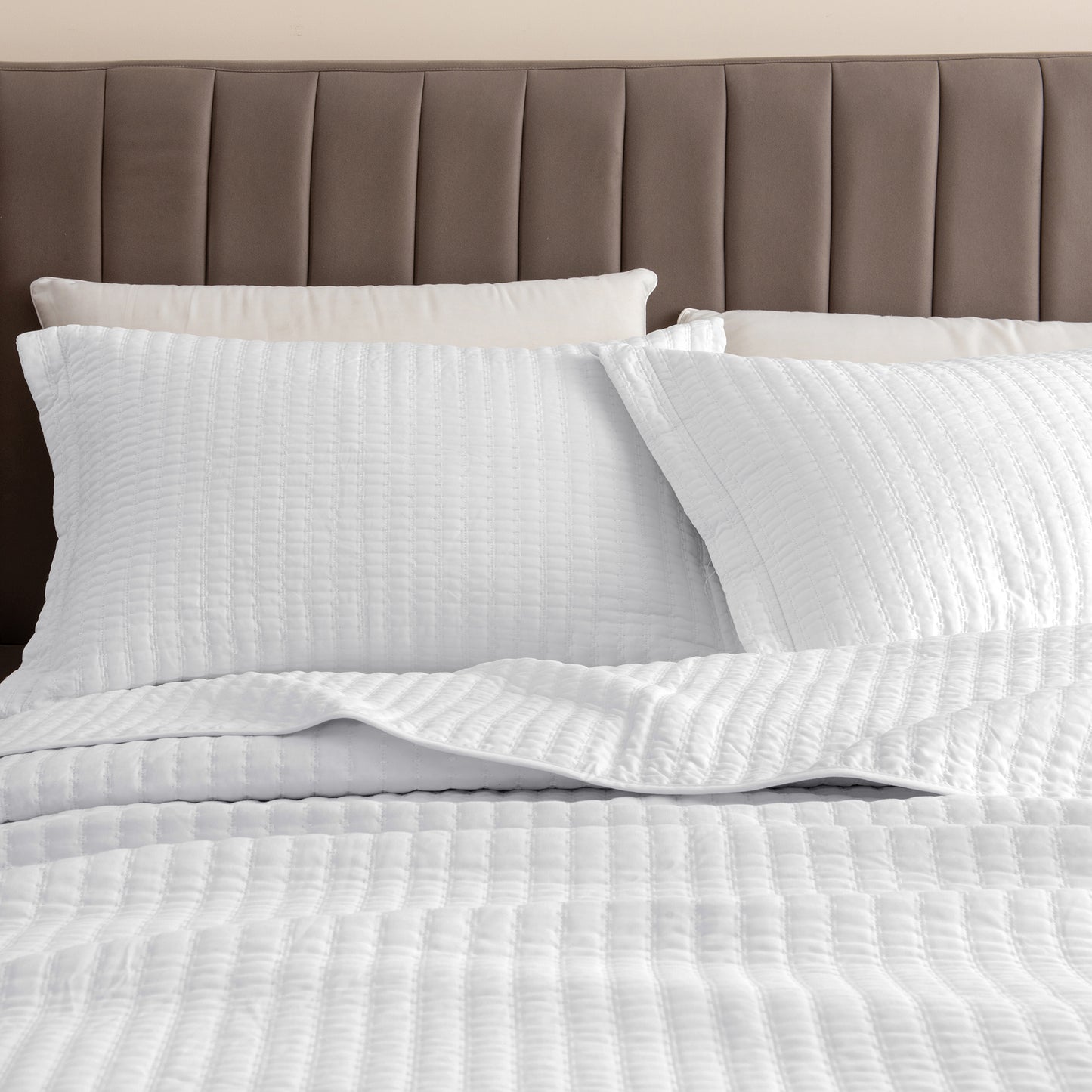 3-Piece Solid Quilt - Alicia Collection