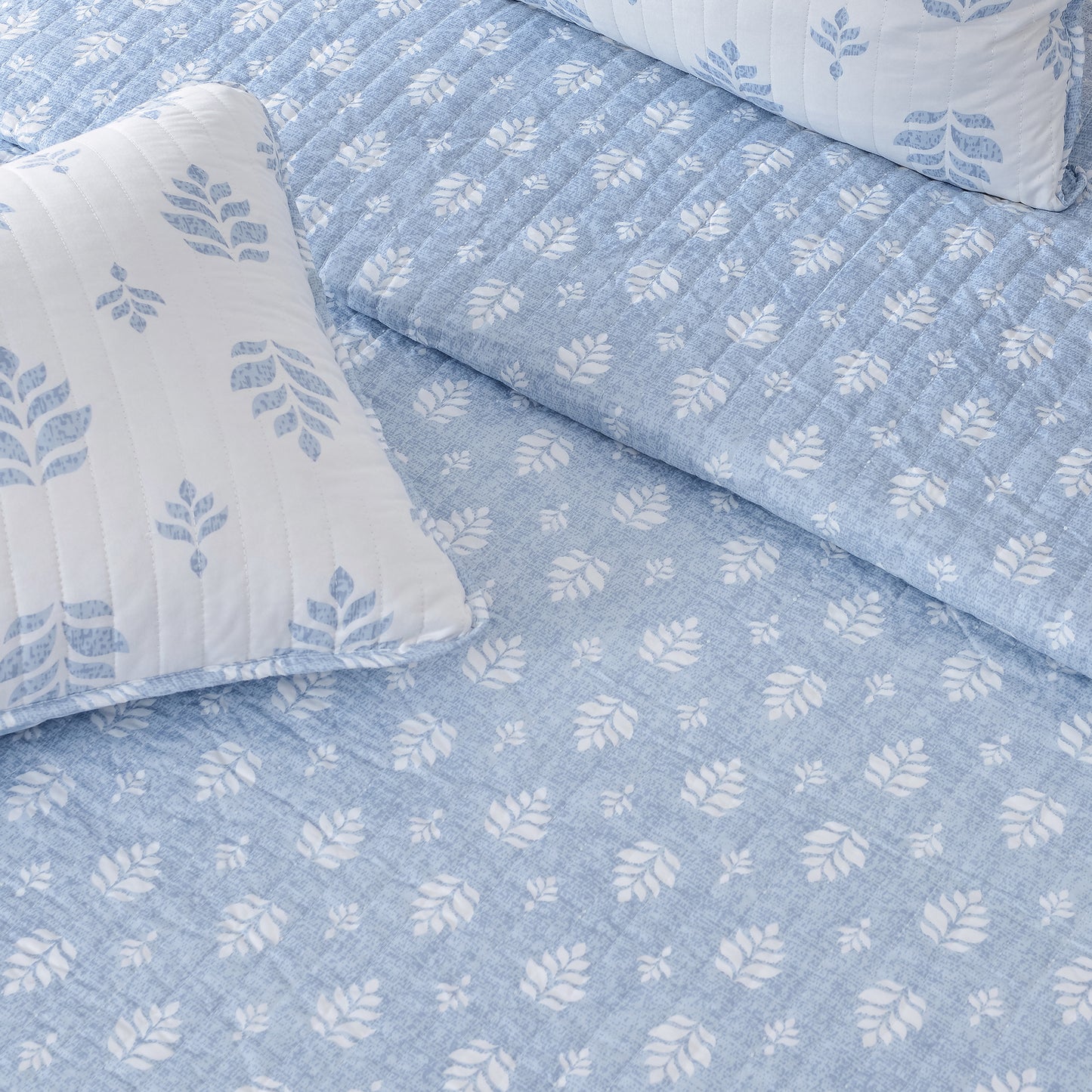3-Piece French Floral Quilt - Colette Collection