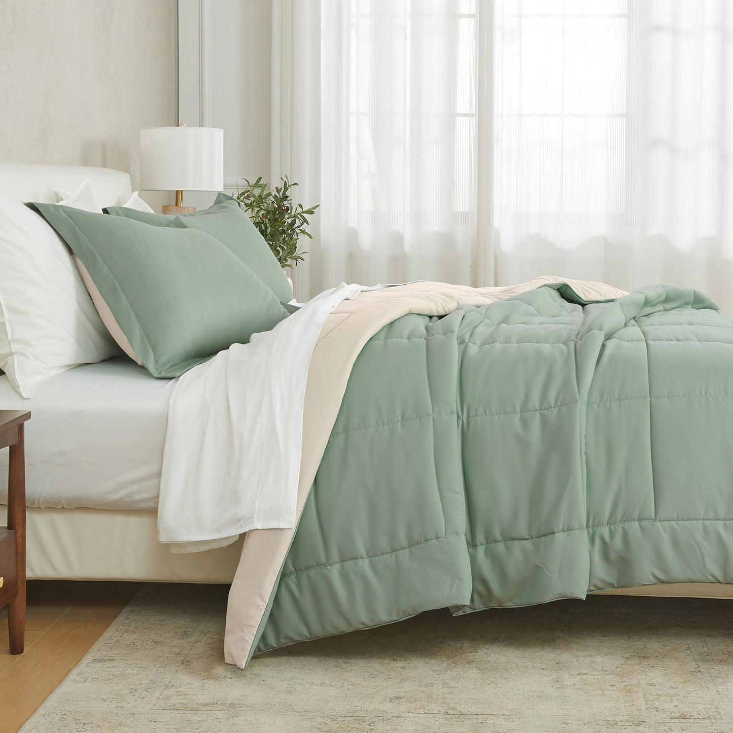Reversible Christmas Comforter and Sham Set - Holiday / Lodge Odette Collection