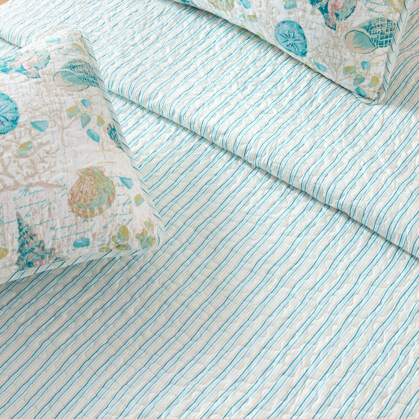 Westsands Collection Quilt Set