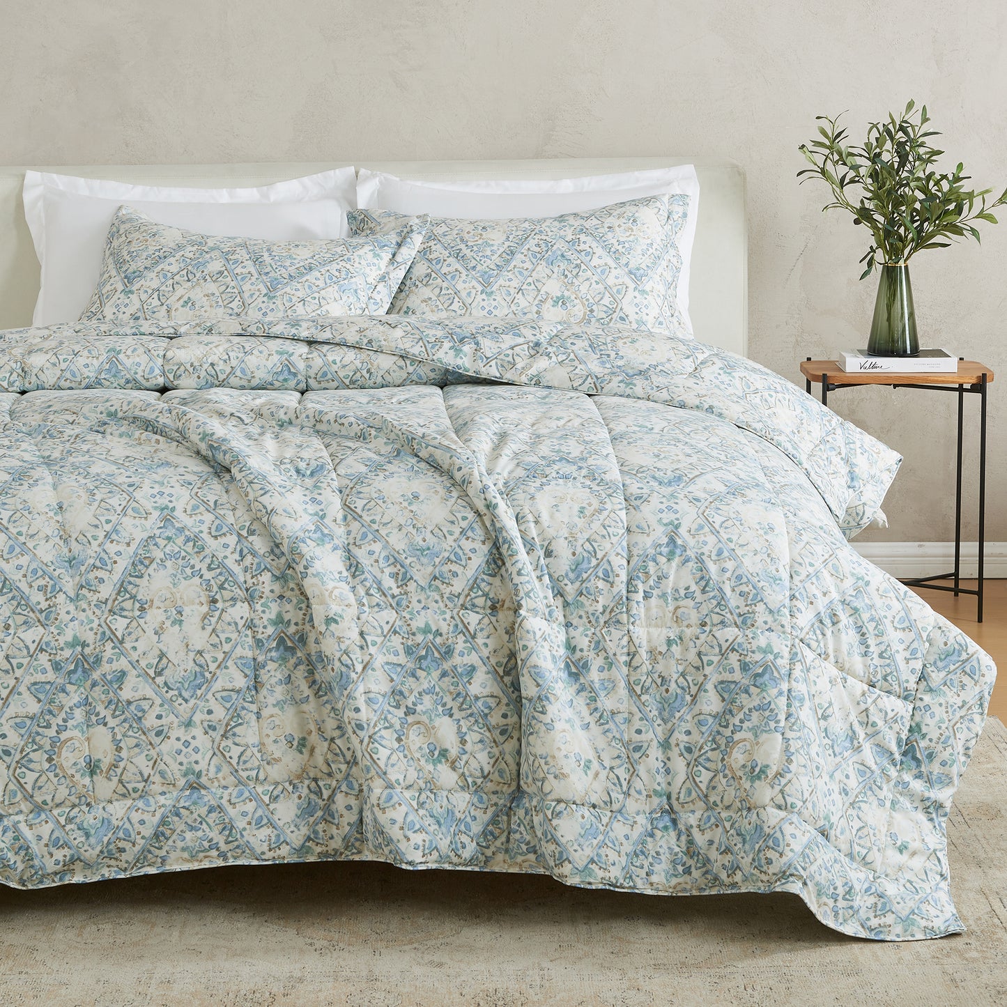 Reversible Christmas Comforter and Sham Set - Holiday / Lodge Odette Collection