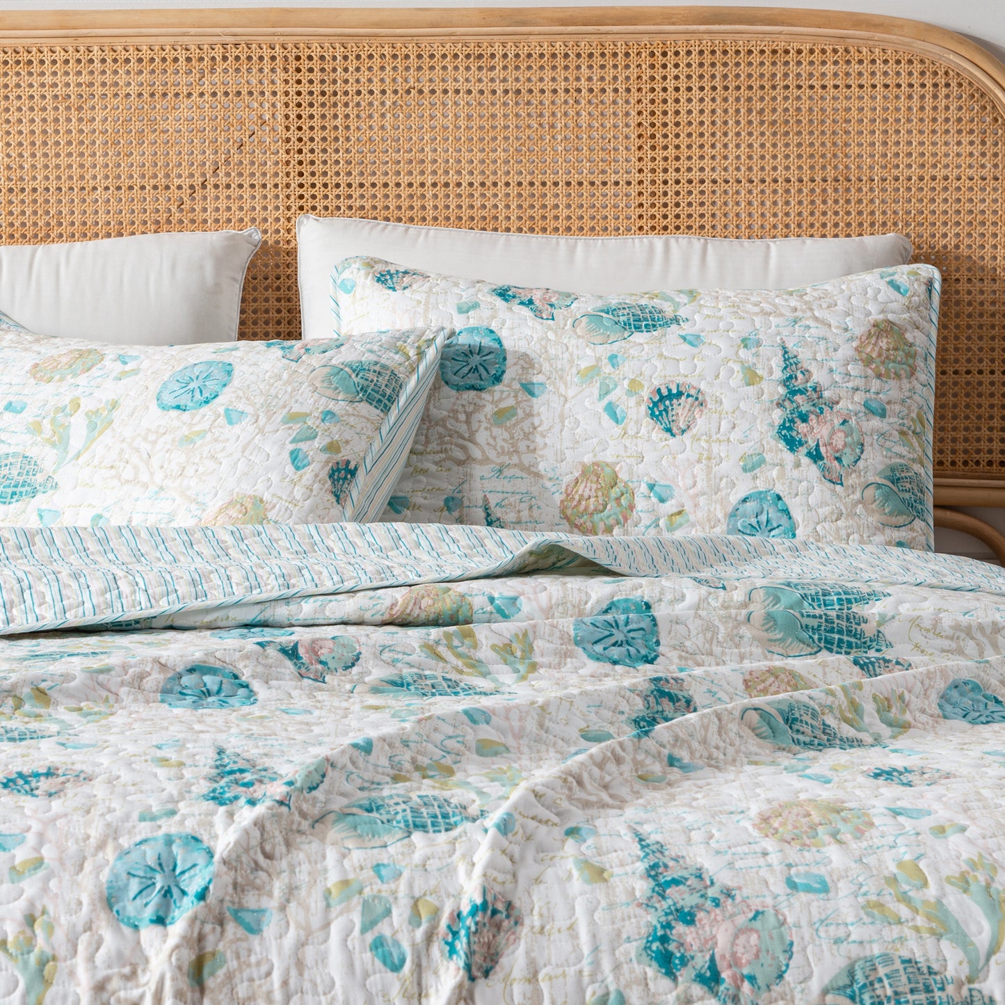 Westsands Collection Quilt Set