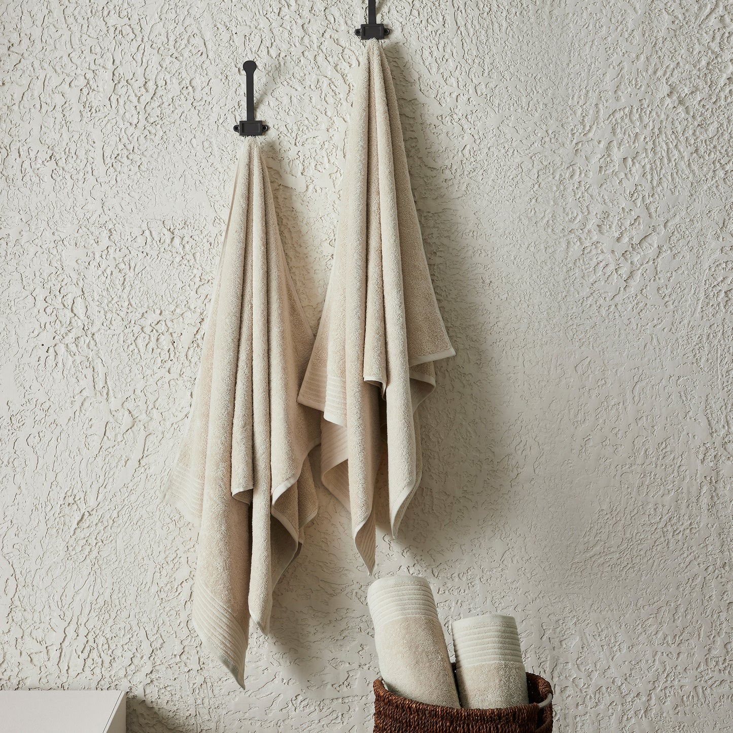 4 Pack Cotton Bath Towels - Kasper Collection