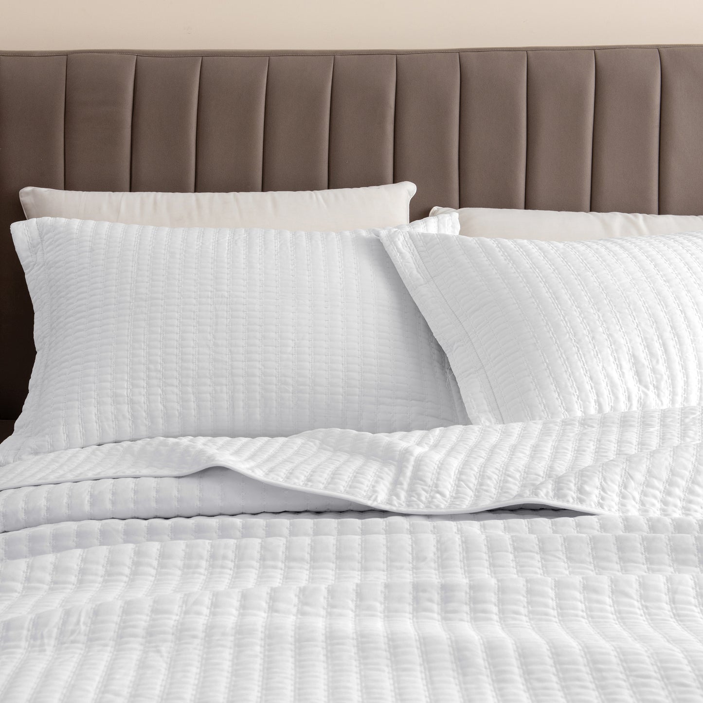 3-Piece Solid Quilt - Alicia Collection