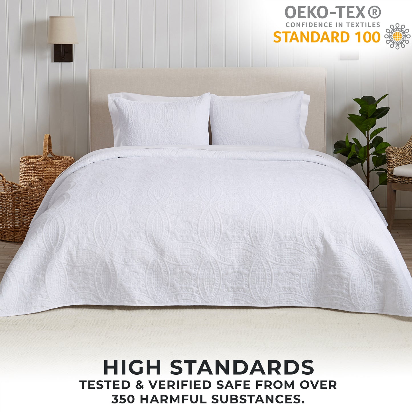3-Piece Oversized Medallion Quilt Set - Clara Collection