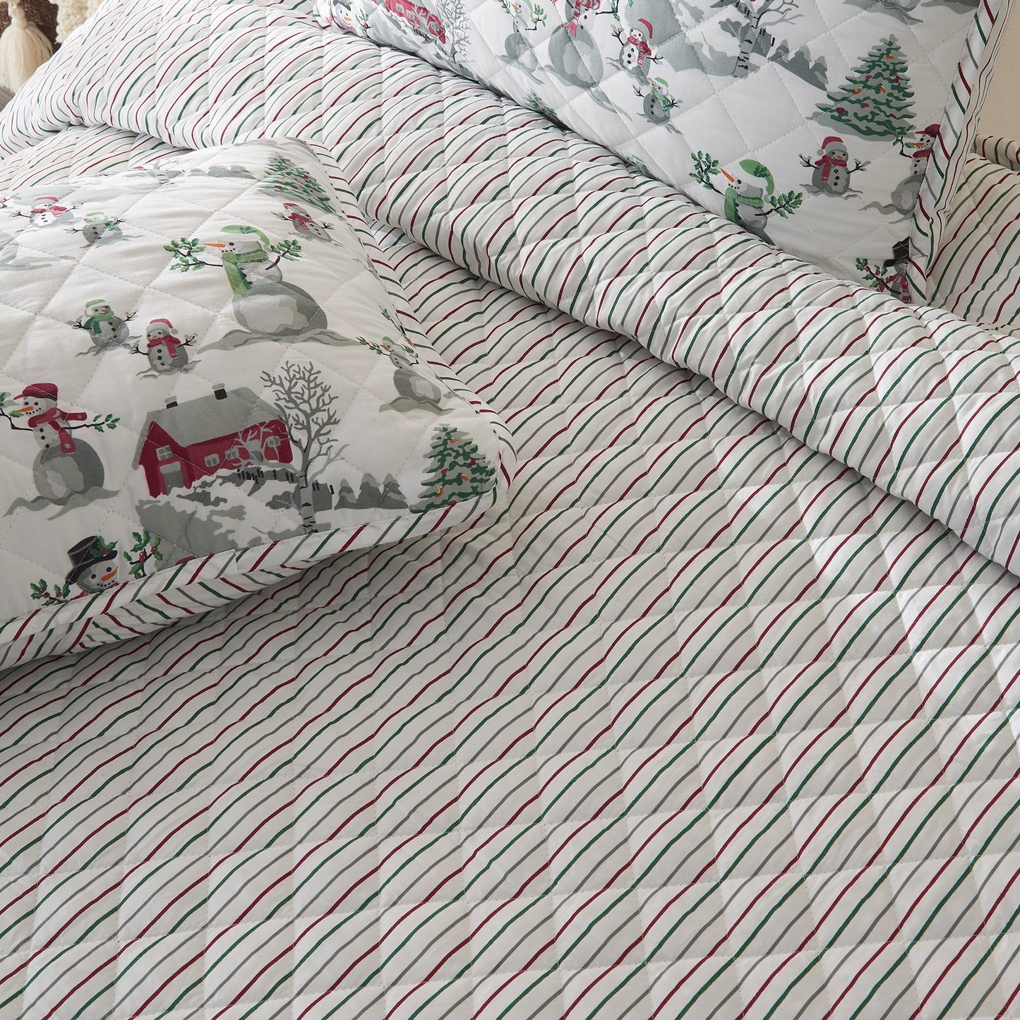 3 Piece Holiday Printed Quilt - Alfie Collection