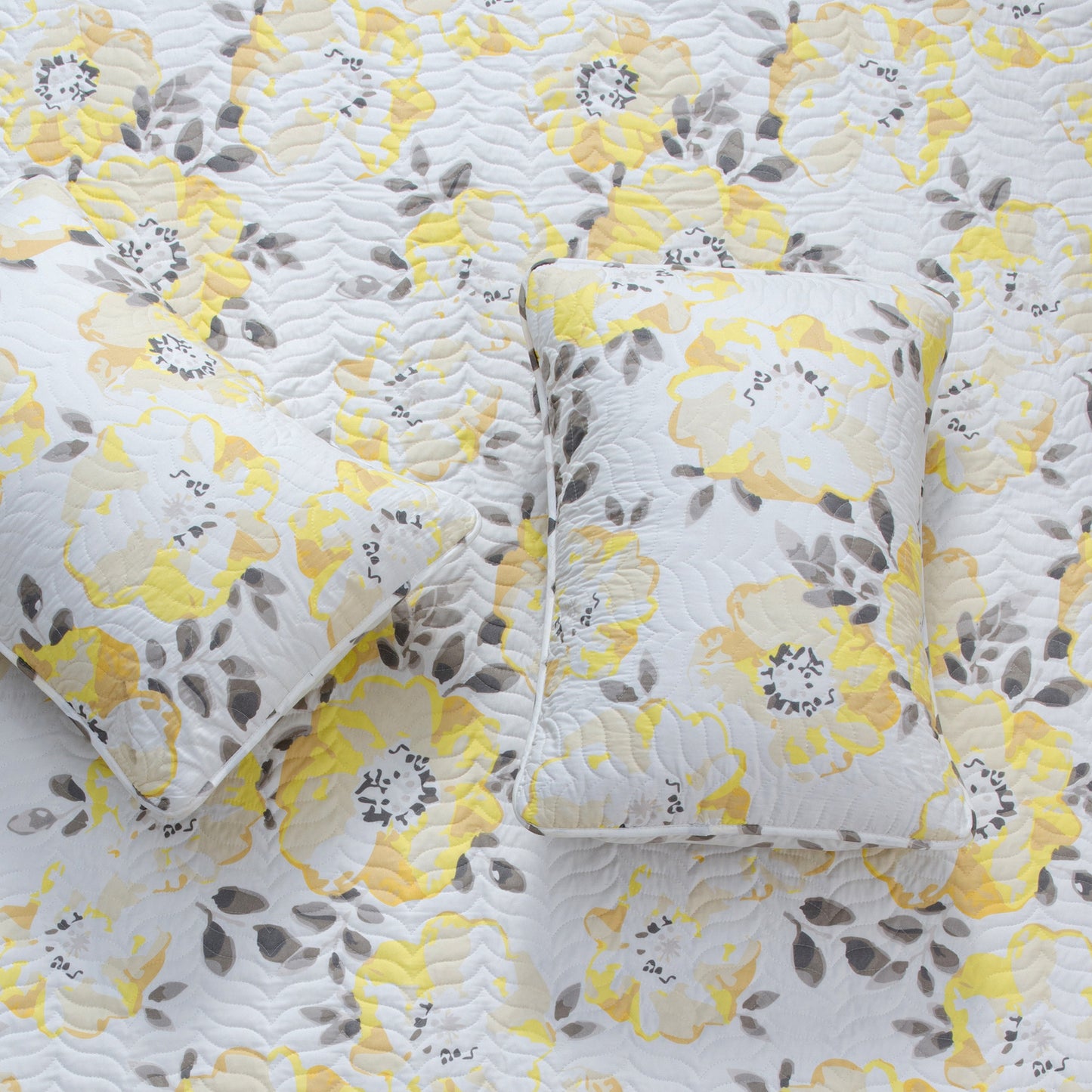 Helene Collection Floral Quilt Set